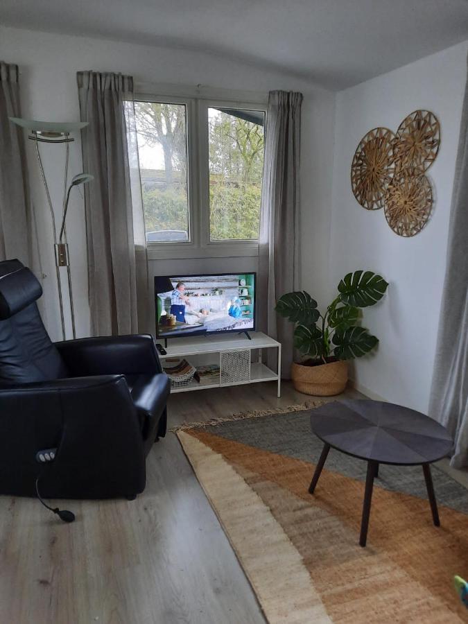 Gezellig Ingerichte Blokhut Op Een Rustig Park! 皮滕 外观 照片